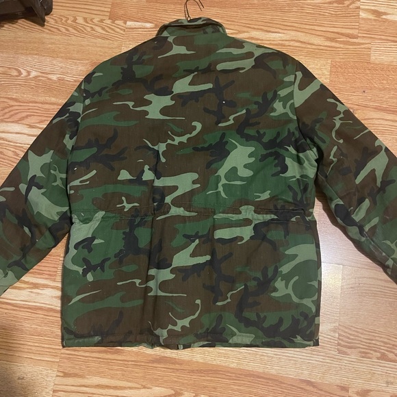 Army Camo Jacket .  Size Large. M52Q - Picture 2 of 6